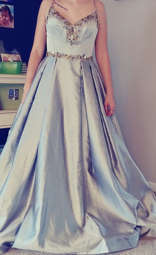 Platinum size 8 Mac duggal